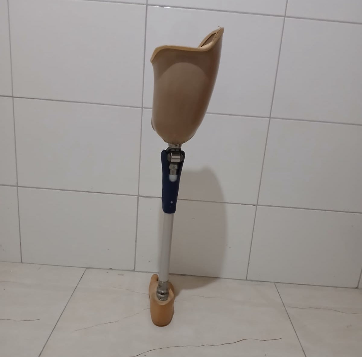 Prótese Transfemoral Ottobock 4R21 e 4R41, Básica sem a válvula, Usada