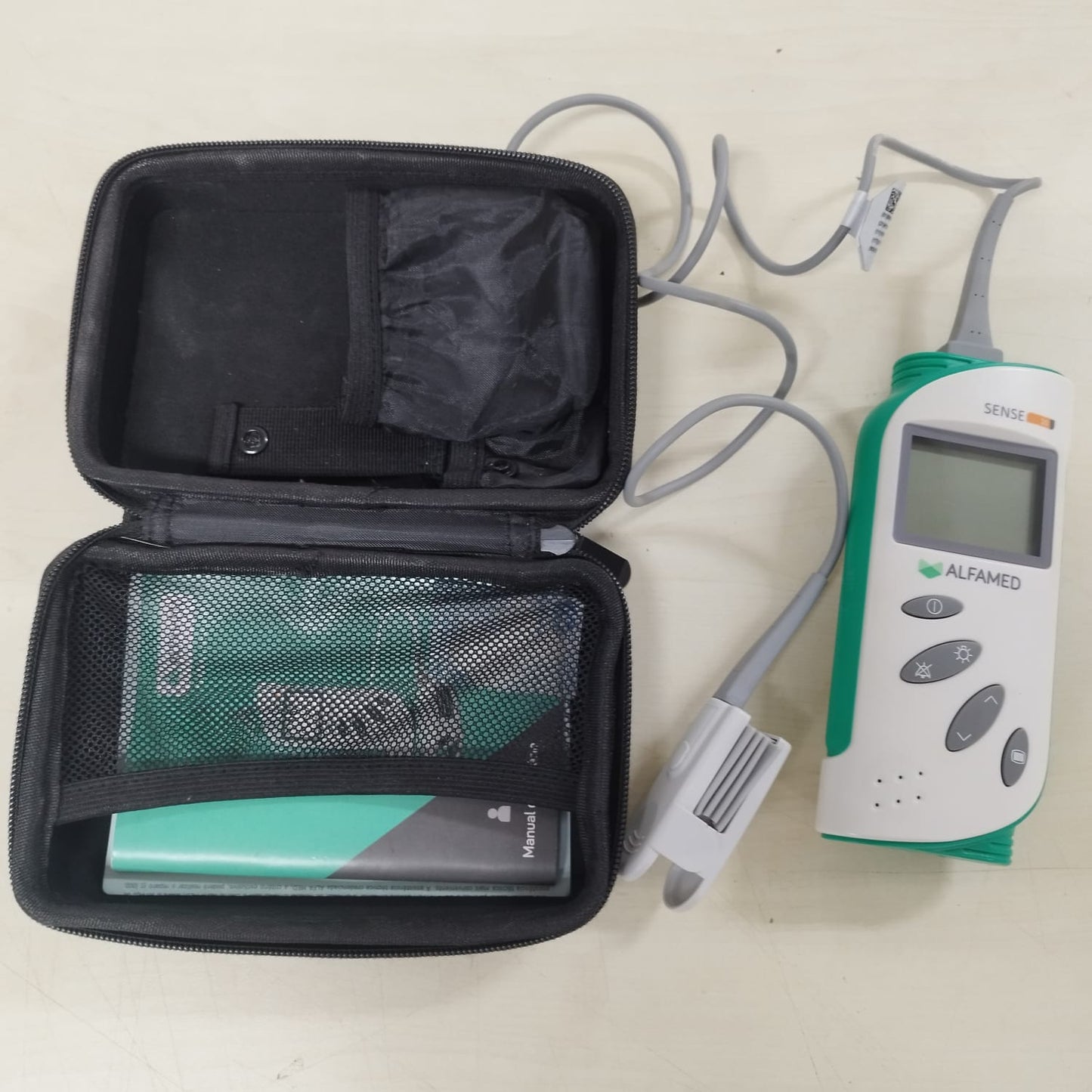 Oxímetro Alfamed SENSE 10, com Sensor Boca de Jacaré e Estojo - Usado